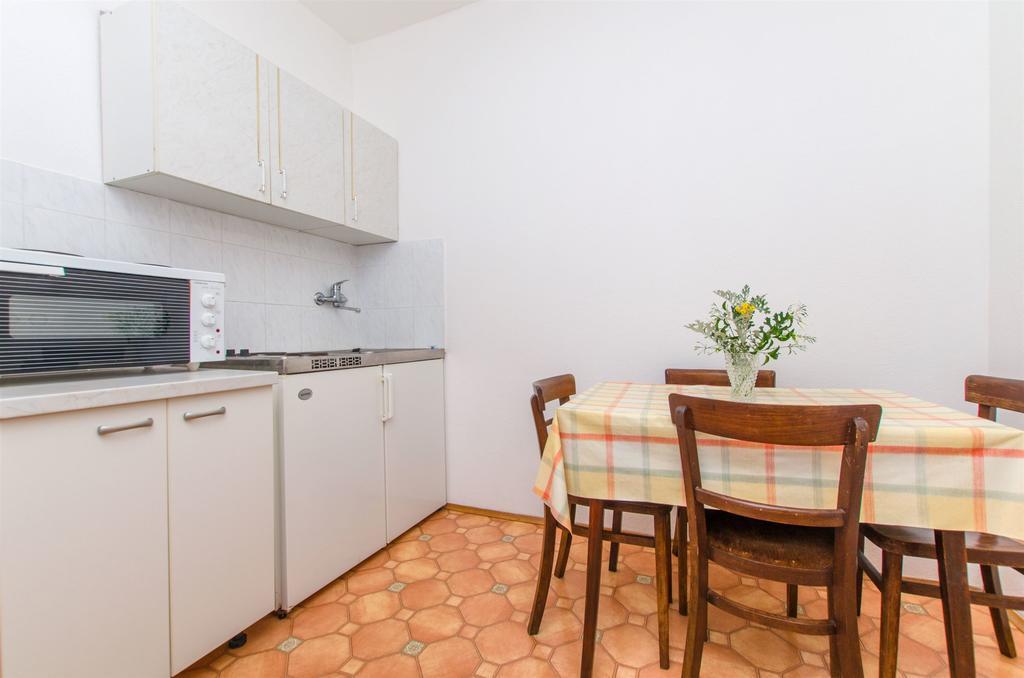 Apartments Jerka Sutivan Extérieur photo
